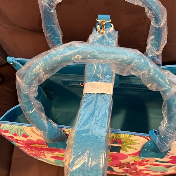 TRINA TURK TOTE NEW WITH TAGS - Picture 10 of 12